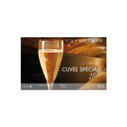 Étiquette de Champagne avec un décor de flûtes et de caves